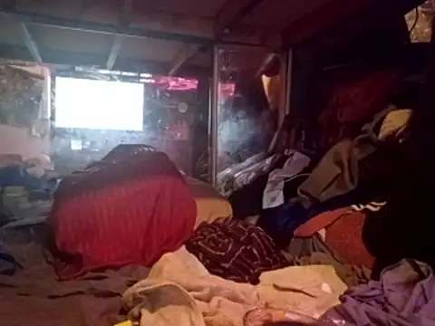 nearby causual online show from 05-24-26, 06:35