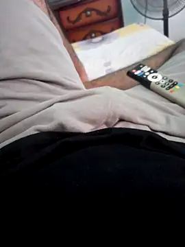 Snapshot of Alejandroo-20 chatting on 03-24-26, 07:30 Alejandroo-20 online show from 03-24-26, 07:30