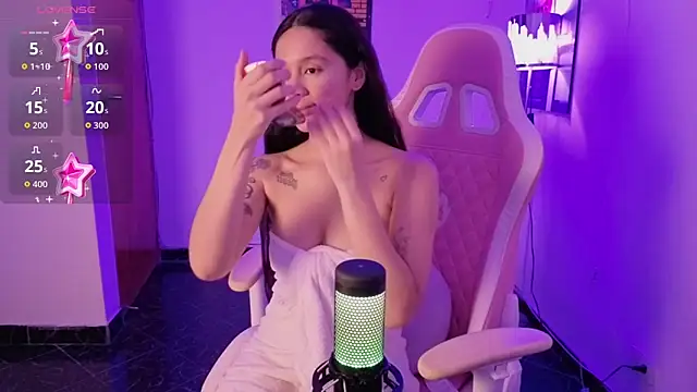 Oliviasims online show from 03-25-26, 10:38