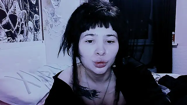 AllisonDeetz online show from 06-13-26, 07:01