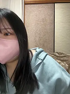 Snapshot of yuriyuri_japan chatting on 03-18-26, 01:25 yuriyuri japan online show from 03-18-26, 01:25