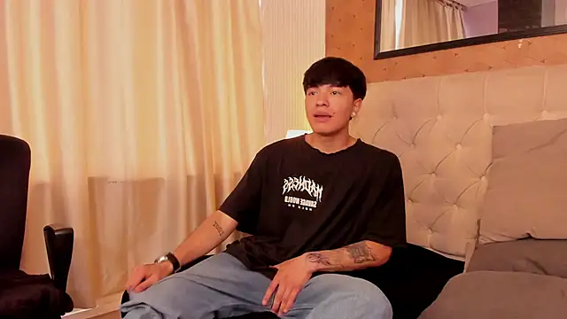 Snapshot of Madness_savage chatting on 03-16-26, 02:21 Madness savage online show from 03-16-26, 02:21