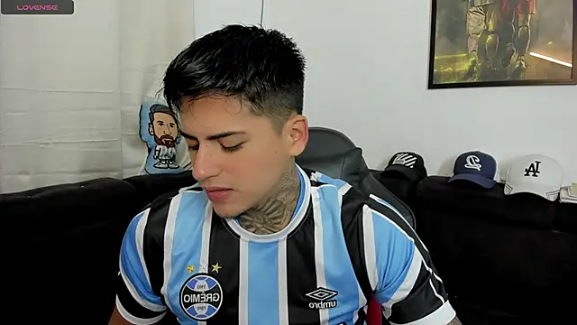 sweetlatinoboy online show from 04-23-26, 11:42