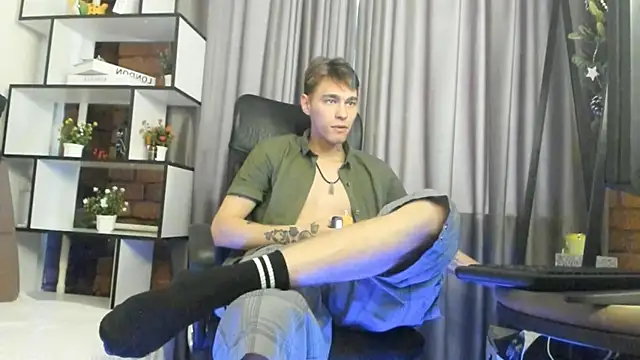 Shadow blink online show from 04-16-26, 12:28