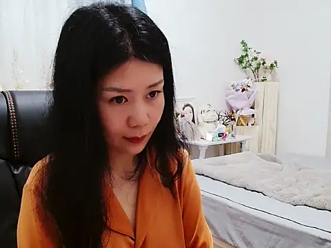 Snapshot of LILI956 chatting on 04-06-26, 03:57 LILI956 online show from 04-06-26, 03:57