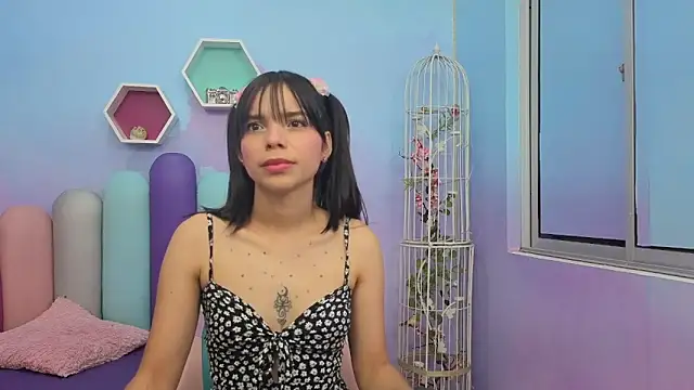 Isaa Skinny online show from 03-23-26, 03:54