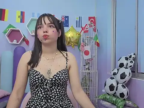 Snapshot of Isaa_Skinny chatting on 07-31-26, 03:39 Isaa Skinny online show from 07-31-26, 03:39