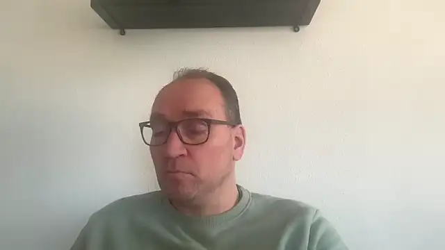 Snapshot of latexslaveboy chatting on 03-21-26, 01:48 latexslaveboy online show from 03-21-26, 01:48