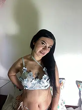chloe evans0 online show from 04-22-26, 07:37