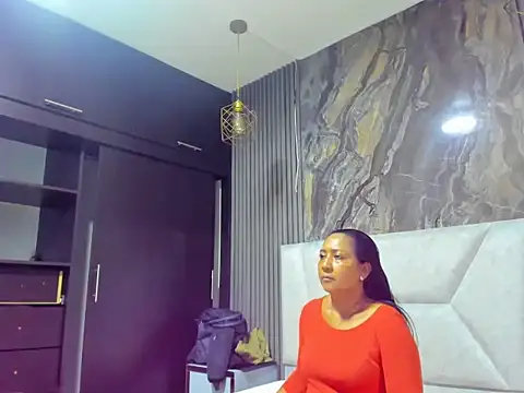 Snapshot of ZafiroHL chatting on 03-25-26, 06:03 ZafiroHL online show from 03-25-26, 06:03