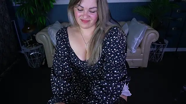 Snapshot of AlissyaGrayy chatting on 06-22-26, 03:36 AlissyaGrayy online show from 06-22-26, 03:36