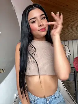 Shalom pink18 online show from 04-15-26, 05:20