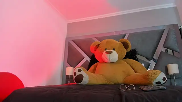 AuroraWishes online show from 04-04-26, 07:22