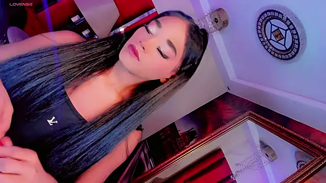 Snapshot of Paola_Delfino chatting on 04-14-26, 11:38 Paola Delfino online show from 04-14-26, 11:38