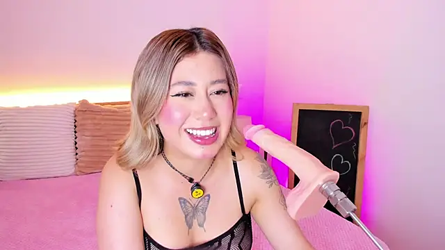 Amber Palmer online show from 05-30-26, 08:06