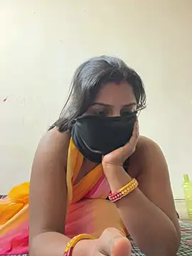 Snapshot of Surbhibaby chatting on 03-25-26, 05:19 Surbhibaby online show from 03-25-26, 05:19