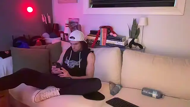 Snapshot of DylanBrook chatting on 04-03-26, 08:51 DylanBrook online show from 04-03-26, 08:51