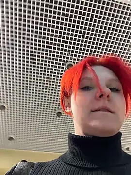 NinaParri online show from 05-12-26, 03:25