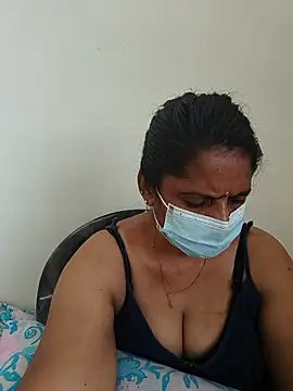 Snapshot of tamil_manjalmaami chatting on 07-12-26, 06:15 tamil manjalmaami online show from 07-12-26, 06:15