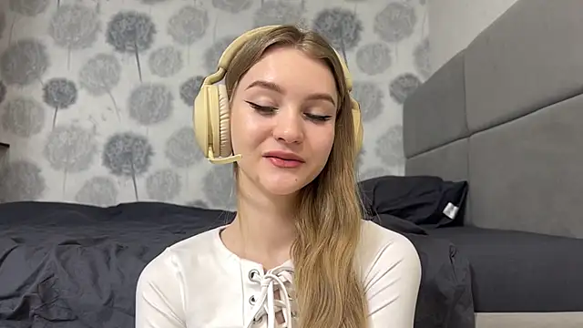 MelissaEvenns online show from 04-04-26, 12:13