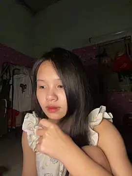 Snapshot of Link-mii chatting on 03-18-26, 06:44 Link-mii online show from 03-18-26, 06:44