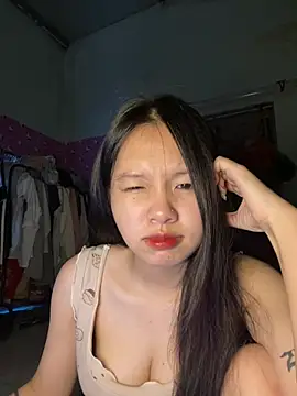 Snapshot of Link-mii chatting on 03-28-26, 04:23 Link-mii online show from 03-28-26, 04:23