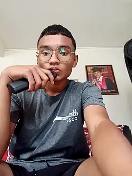 Snapshot of xxangel_x03 chatting on 03-17-26, 09:29 xxangel x03 online show from 03-17-26, 09:29