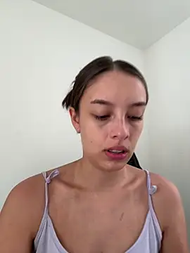 Lauren Storm online show from 04-25-26, 01:52
