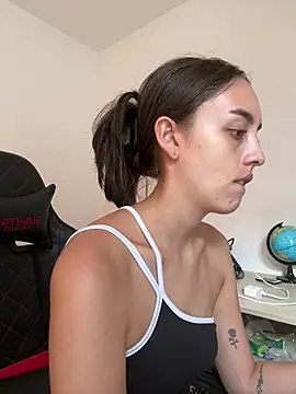 Lauren Storm online show from 07-23-26, 05:33