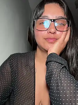 1 Scarllet  online show from 04-18-26, 02:48