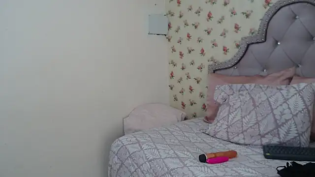 crystal watson0 online show from 04-04-26, 01:30