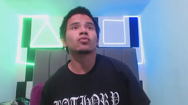 adonis latin 19 online show from 03-30-26, 02:18