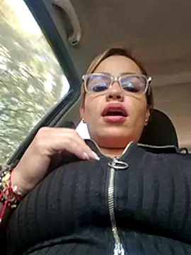 Snapshot of Monita_cherry1 chatting on 03-21-26, 06:00 Monita cherry1 online show from 03-21-26, 06:00