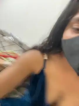 sexy-riyaa43 online show from 04-28-26, 04:23
