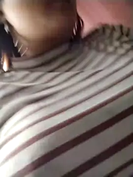 Snapshot of Senina-bae chatting on 03-21-26, 12:04 Senina-bae online show from 03-21-26, 12:04