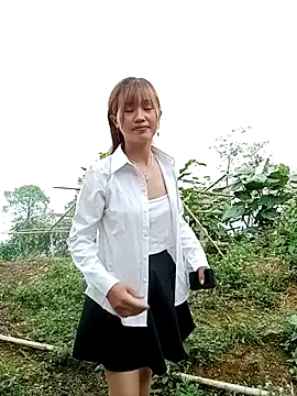 Snapshot of gogo-min chatting on 05-06-26, 05:25 gogo-min online show from 05-06-26, 05:25