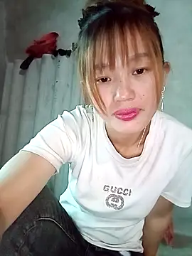 Snapshot of gogo-min chatting on 05-12-26, 01:14 gogo-min online show from 05-12-26, 01:14
