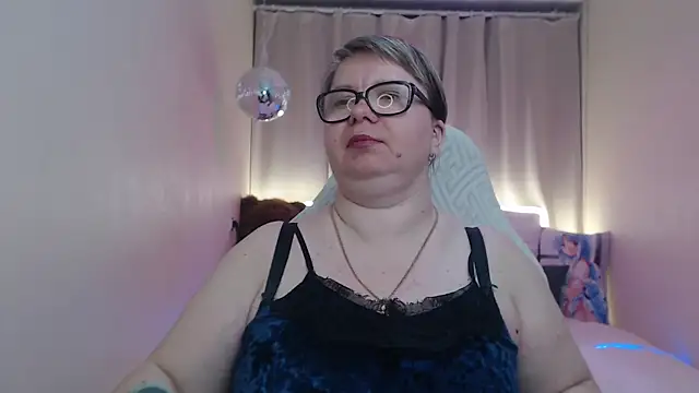 BonnnyBoobsy online show from 05-26-26, 06:37