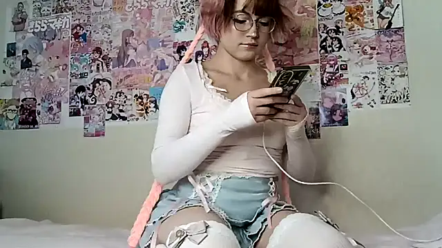 Snapshot of Kaehatsu chatting on 03-31-26, 09:43 Kaehatsu online show from 03-31-26, 09:43