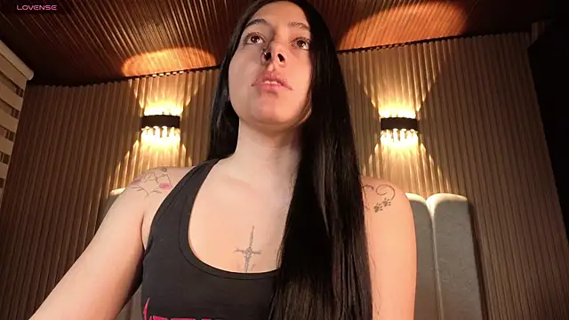 Melannyy V online show from 04-14-26, 12:33