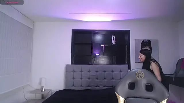 Melannyy V online show from 06-04-26, 12:33