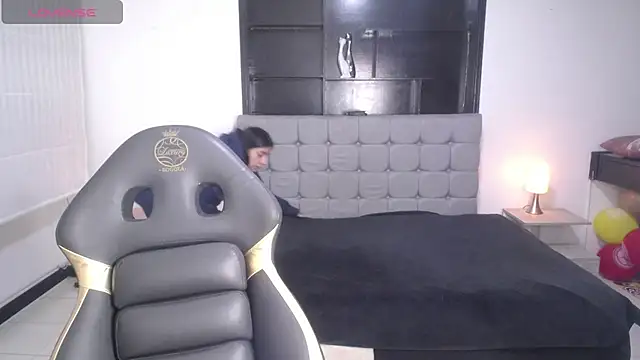 Melannyy V online show from 07-22-26, 12:08