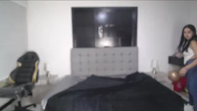 Melannyy V online show from 07-25-26, 12:03
