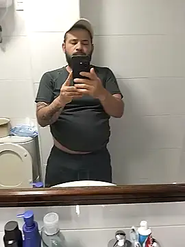 Snapshot of colom1234 chatting on 03-27-26, 02:39 colom1234 online show from 03-27-26, 02:39