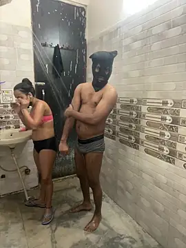 Snapshot of couple-new chatting on 04-18-26, 11:36 couple-new online show from 04-18-26, 11:36