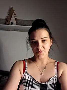 KitKatQueen online show from 03-18-26, 08:01