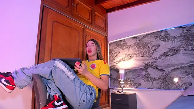 Im XanderSmith online show from 06-22-26, 06:10