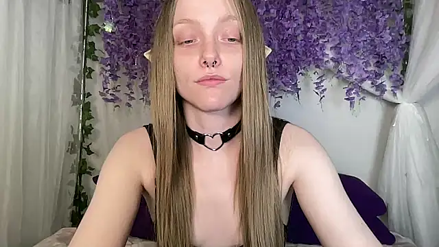 ElfGirlAna online show from 06-11-26, 02:37