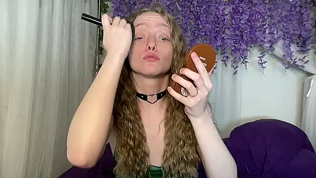 ElfGirlAna online show from 06-24-26, 03:00