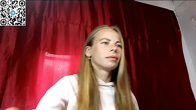 Snapshot of SilentPassion567 chatting on 05-12-26, 10:23 SilentPassion567 online show from 05-12-26, 10:23
